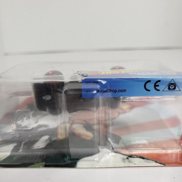 Hot Wheels Street Fighters V Character Car RYU 1/5 Capcom Mattel White Red New - Picture 10 of 16